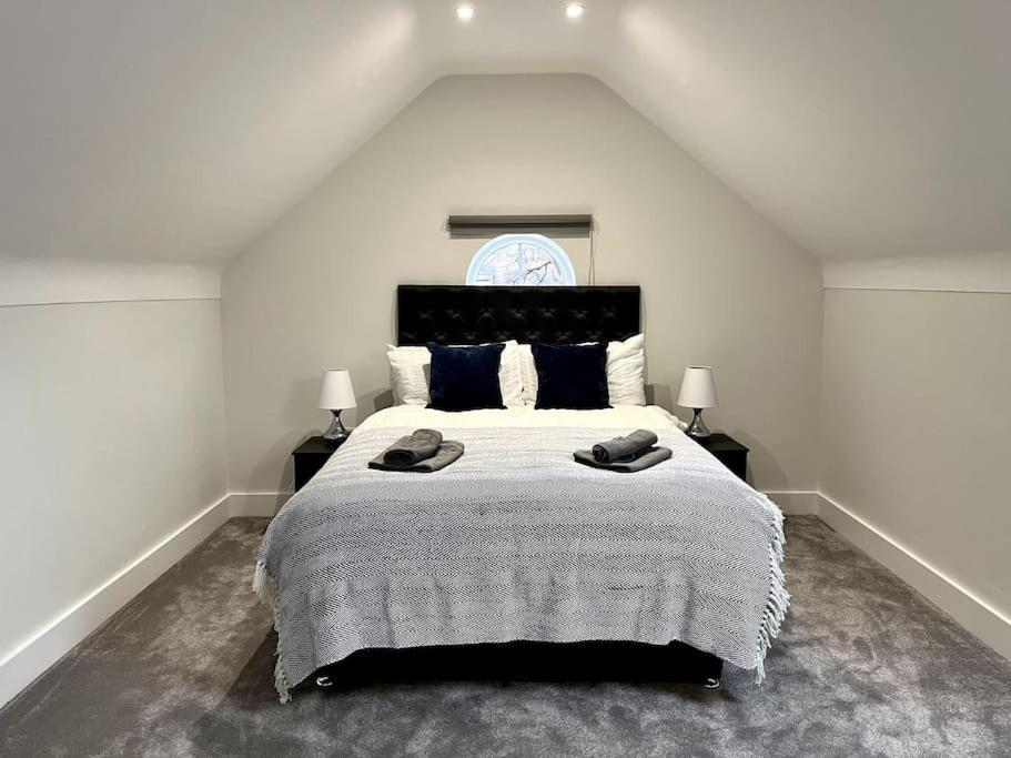 ボーンマス Luxury 3 Bed House W Parking & Garden! 1ヴィラ エクステリア 写真